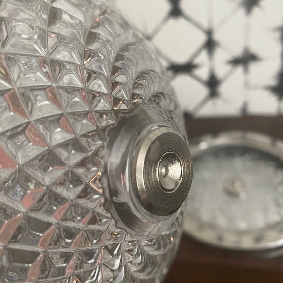 Crystal Wine Decanter - Picture 9 of 12